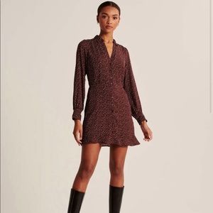 Abercrombie & Fitch PETITE Ruffle Hem Shirt Dress